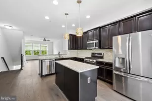 24855 Coats Square, Aldie, VA 20105 - Photo 13