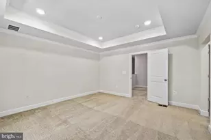 43339 Goshen Run Sq, Ashburn, VA 20148 - Photo 17
