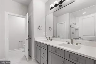 1805 Yellow Garnet Terrace SE, Leesburg, VA 20175 - Photo 29