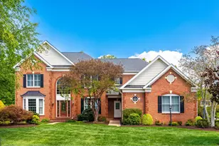 25554 Mimosa Tree Ct, Chantilly, VA 20152 - Photo 1