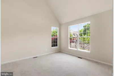 19617 Edgemont Square, Ashburn, VA 20147 - Photo 7