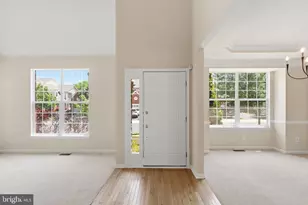19617 Edgemont Square, Ashburn, VA 20147 - Photo 3