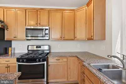 19617 Edgemont Square, Ashburn, VA 20147 - Photo 23
