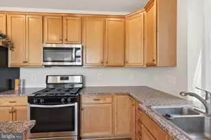 19617 Edgemont Square, Ashburn, VA 20147 - Photo 23