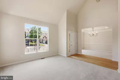 19617 Edgemont Square, Ashburn, VA 20147 - Photo 5