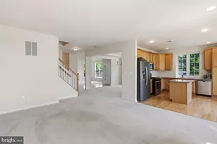 19617 Edgemont Square, Ashburn, VA 20147 - Photo 17