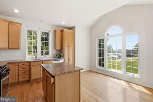 19617 Edgemont Square, Ashburn, VA 20147 - Photo 21
