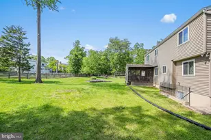 104 Deerwood Ct, Sterling, VA 20164 - Photo 9
