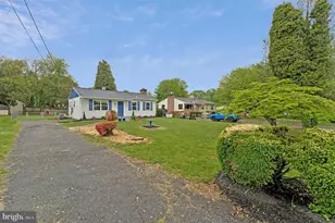 450 East E Street, Purcellville, VA 20132 - Photo 3
