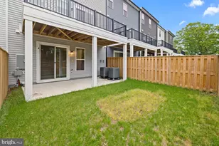 42182 Berrier Farms Ter, Chantilly, VA 20152 - Photo 11