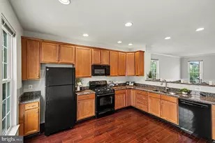 42822 Sykes Terrace, Chantilly, VA 20152 - Photo 3