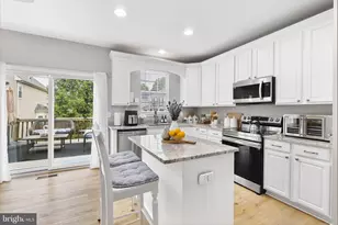 401 Rusert Dr SE, Leesburg, VA 20175 - Photo 3