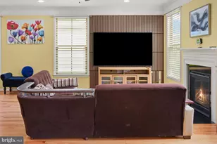 24839 Somerby Dr, Chantilly, VA 20152 - Photo 15