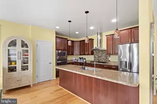 24839 Somerby Dr, Chantilly, VA 20152 - Photo 11