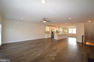 44840 Tiverton Sq, Ashburn, VA 20147 - Photo 23