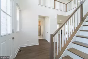 41935 Spring Air Dr, Brambleton, VA 20148 - Photo 5