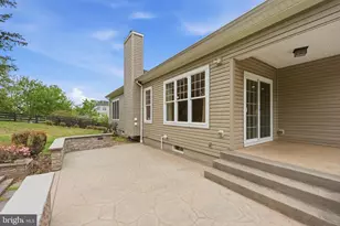 42240 Hiddenwood Ln, Aldie, VA 20105 - Photo 5