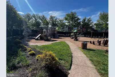 25402 Upper Clubhouse Drive, Chantilly, VA 20152 - Photo 5