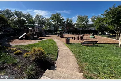 25402 Upper Clubhouse Drive, Chantilly, VA 20152 - Photo 7