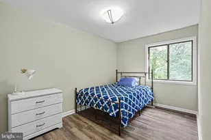 610 Giles Pl, Sterling, VA 20164 - Photo 17