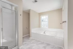 17285 Magic Mountain Dr, Round Hill, VA 20141 - Photo 9