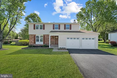 408 Cherry Lane NE, Leesburg, VA 20176 - Photo 1