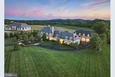 22805 Creighton Farms Drive, Leesburg, VA 20175 - Photo 9