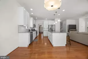 42583 Pelican Dr, Chantilly, VA 20152 - Photo 9
