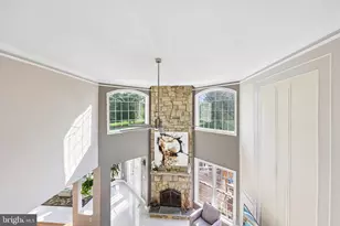 19396 Emerald Park Dr, Leesburg, VA 20175 - Photo 9