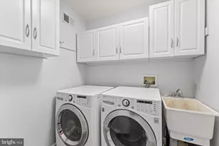 43932 Tavern Dr, Ashburn, VA 20147 - Photo 17