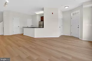24690 Byrne Meadow Square, Aldie, VA 20105 - Photo 3