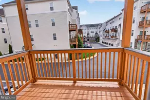 24690 Byrne Meadow Square, Aldie, VA 20105 - Photo 9