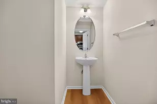 24690 Byrne Meadow Square, Aldie, VA 20105 - Photo 17