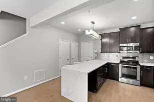 20567 Milbridge Ter, Ashburn, VA 20147 - Photo 15