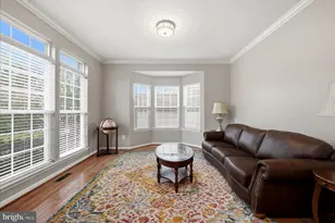 25437 Fritz Ct, Aldie, VA 20105 - Photo 5