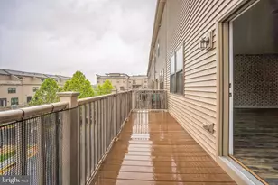 44764 Tiverton Sq, Ashburn, VA 20147 - Photo 5