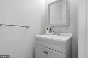 42798 Sykes Terrace, Chantilly, VA 20152 - Photo 9