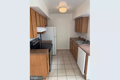 332 Lancaster Square, Sterling, VA 20164 - Photo 3