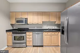 19355 Cypress Ridge Terrace, Leesburg, VA 20176 - Photo 15