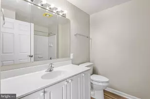 19355 Cypress Ridge Terrace, Leesburg, VA 20176 - Photo 19