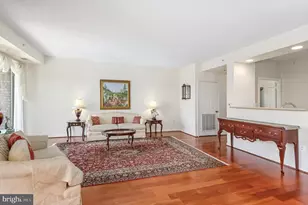 19355 Cypress Ridge Terrace, Leesburg, VA 20176 - Photo 5