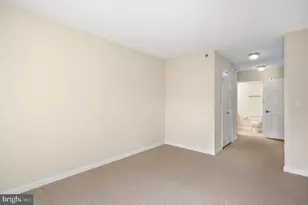 19385 Cypress Ridge Terrace, Leesburg, VA 20176 - Photo 17