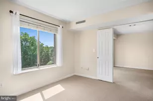 19385 Cypress Ridge Terrace, Leesburg, VA 20176 - Photo 23