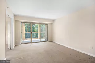 19385 Cypress Ridge Terrace, Leesburg, VA 20176 - Photo 3