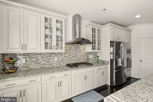 23491 Epperson Square, Brambleton, VA 20148 - Photo 3