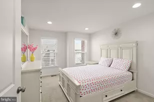 23491 Epperson Square, Brambleton, VA 20148 - Photo 33