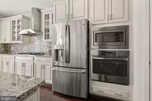 23491 Epperson Square, Brambleton, VA 20148 - Photo 9