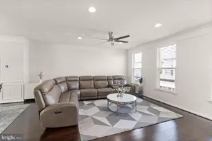 23491 Epperson Square, Brambleton, VA 20148 - Photo 19