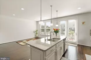 23491 Epperson Square, Brambleton, VA 20148 - Photo 5