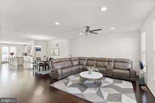 23491 Epperson Square, Brambleton, VA 20148 - Photo 21